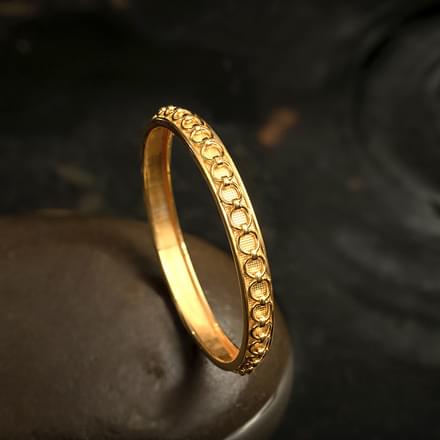 Linked Loop Gold Bangle
