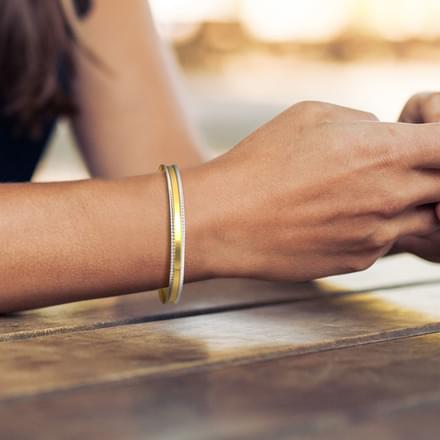 Gritty Texture Gold Bangle